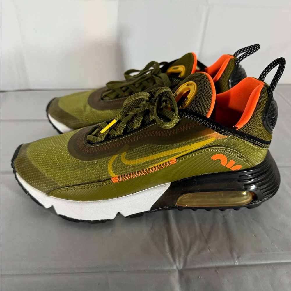 Nike Air Max 2090 Olive Flak Running Athletic Training Shoes Size 7.5
